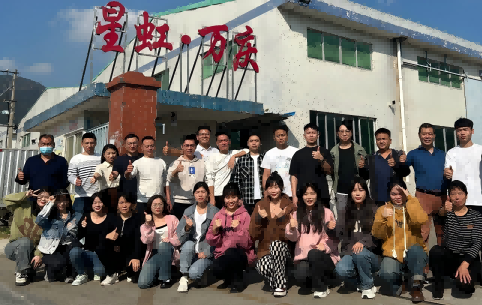 polishing CNC machining parts Team strength